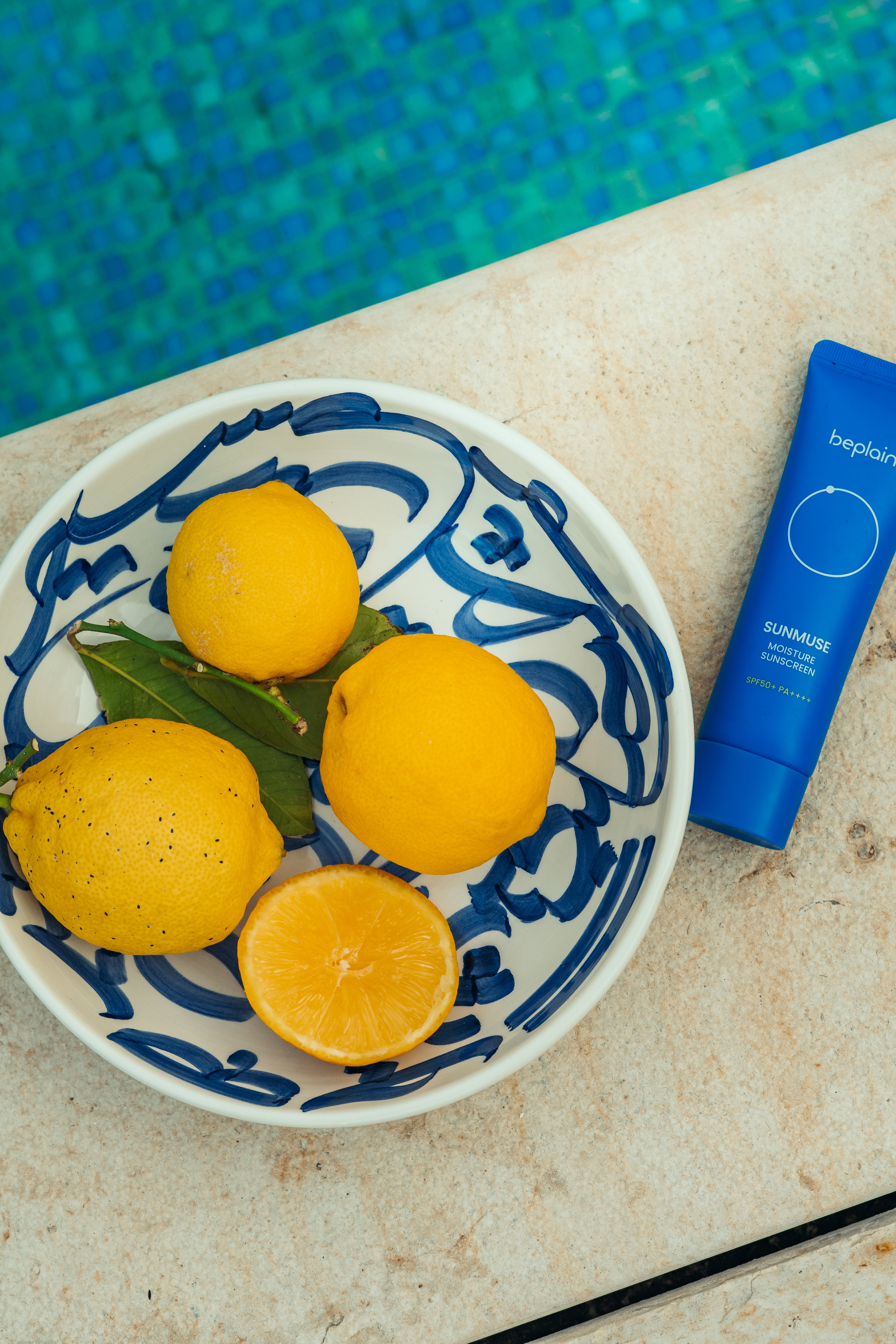 ASSIETTE CREUSE | CALLIGRAPHIE BLEUE