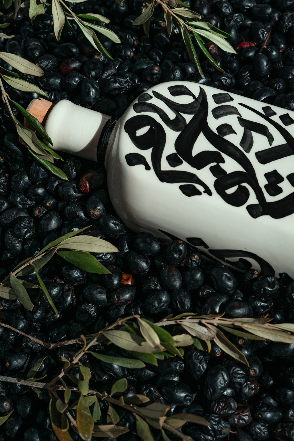 BOUTEILLE D'HUILE | CALLIGRAPHIE NOIRE